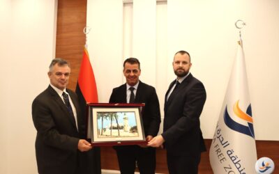 القائم بالأعمال بالسفارة المجرية لدى ليبيا يزور المنطقة الحرة بمصراتة