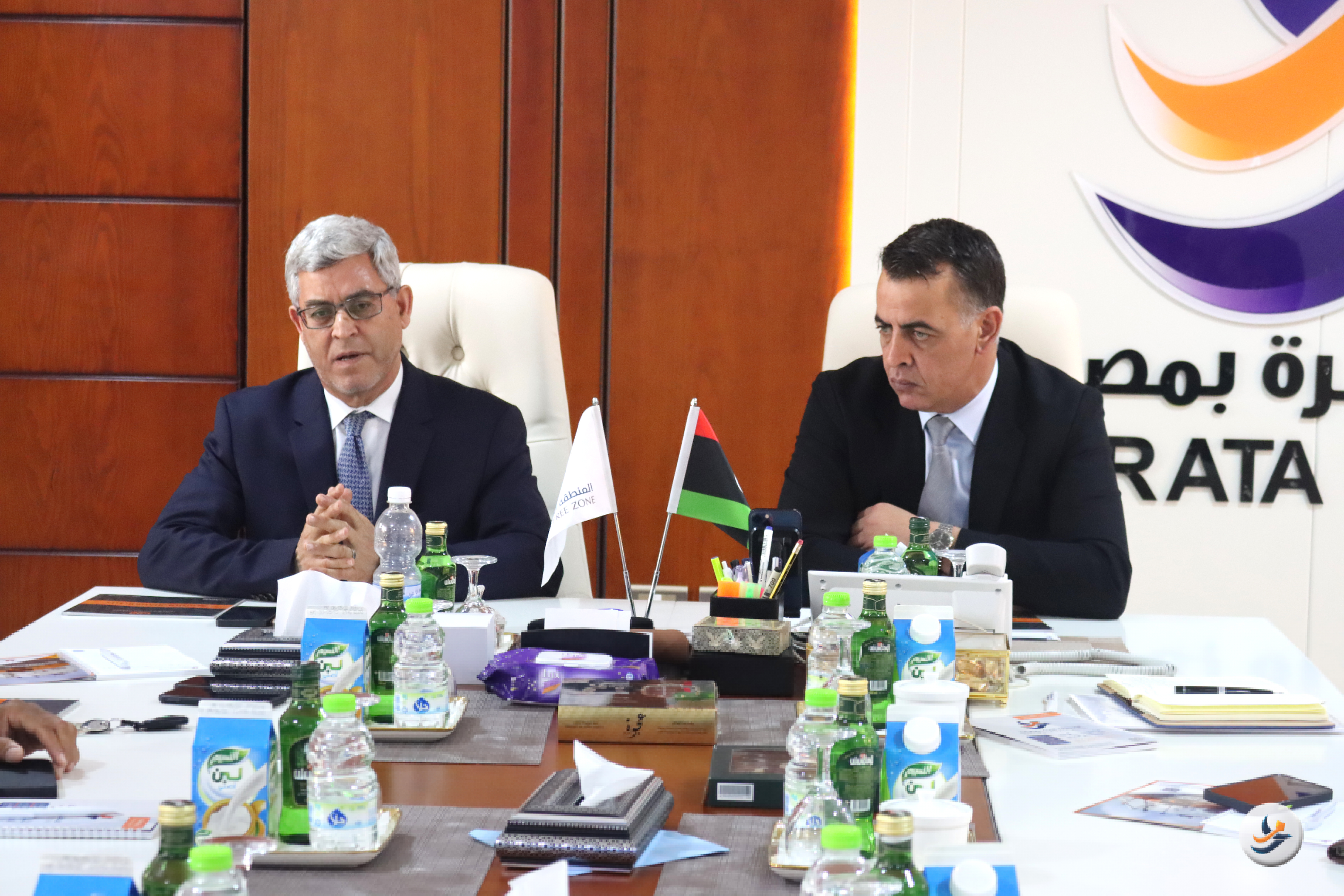 مناقشة الدخول في شراكة بين كبرى المؤسسات الاقتصادية