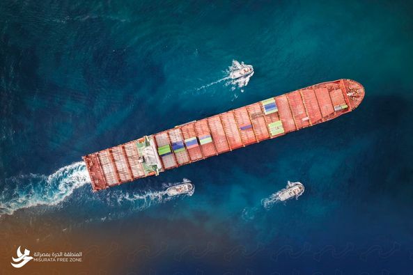 الباخرة الاكبر بالنسبة للموانئ الليبية ترسو بميناء المنطقة الحرة بمصراتة