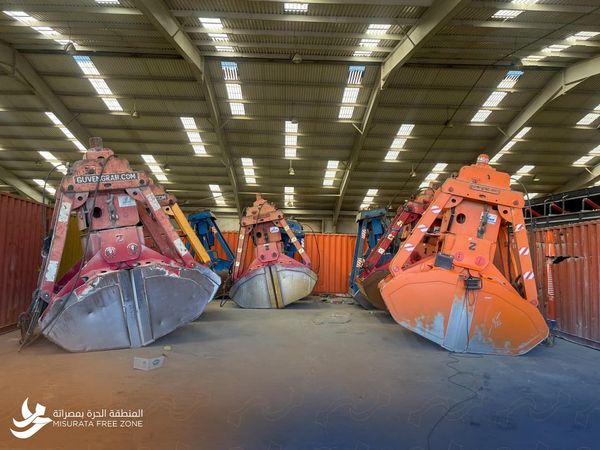 أعمال الصيانة الدورية للمعدات المختلفة