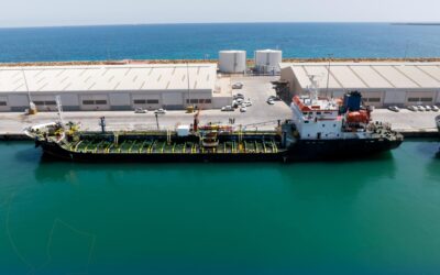 المنطقة الحرة بمصراتة ترسّخ جاذبيتها الاستثمارية بتوطين مشروع استراتيجي للبيتومين